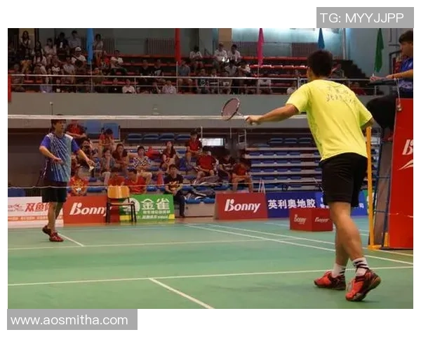 赛后复盘：重庆羽毛球队与深圳羽毛球队的团队协作与战术分析